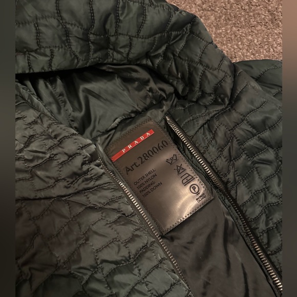Prada puffy green winter jacket - Picture 2 of 12